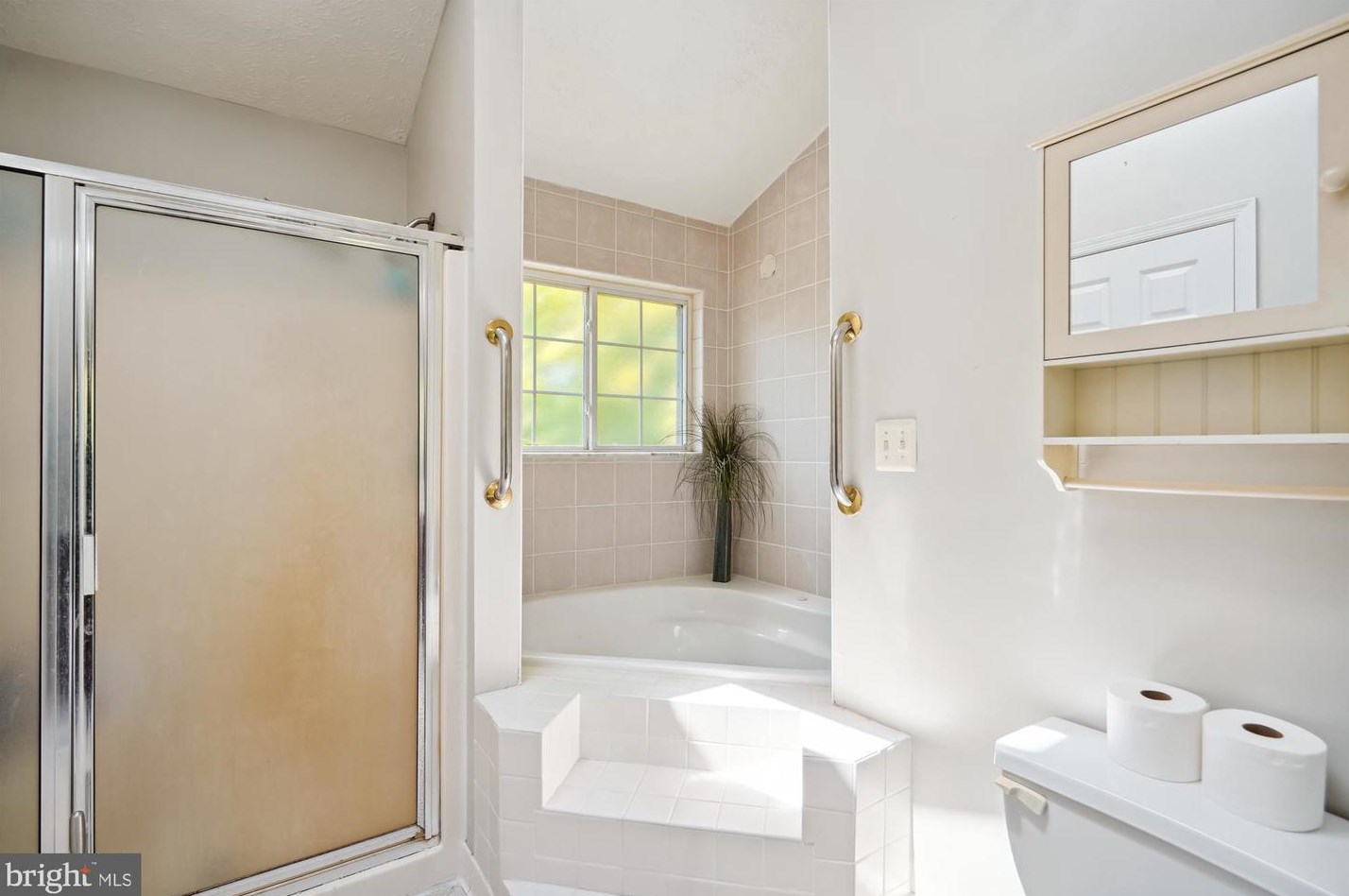 1213 Grove Ave, Shady Side MD  20764-9538 exterior