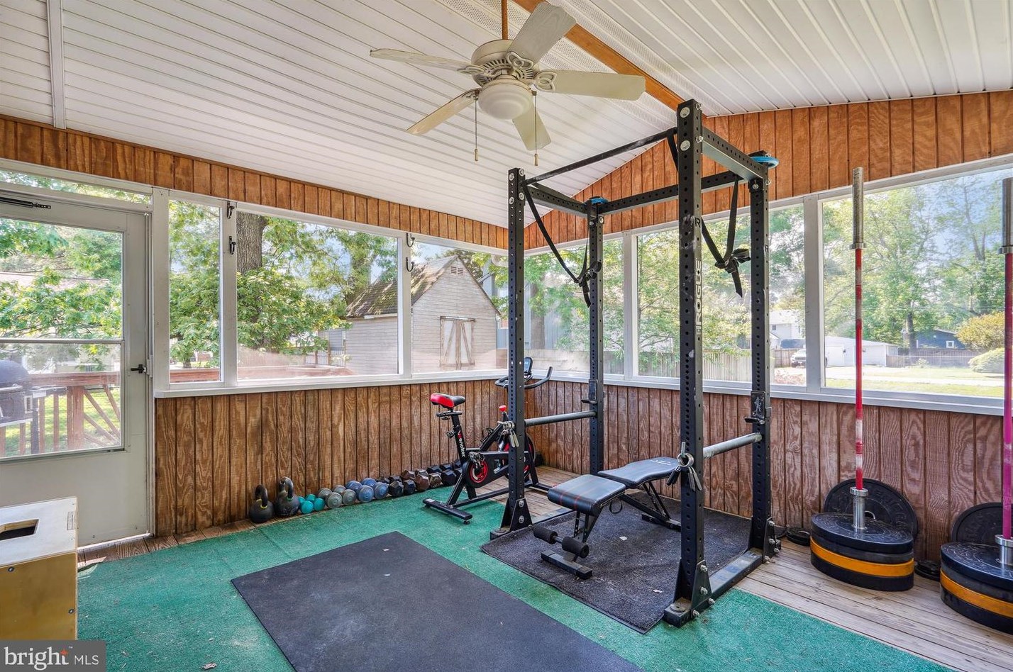 1213 Grove Ave, Shady Side MD  20764-9538 exterior