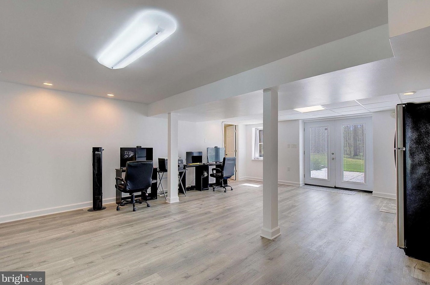 6439 Meadowlark Dr, Dunkirk MD  20754-2502 exterior