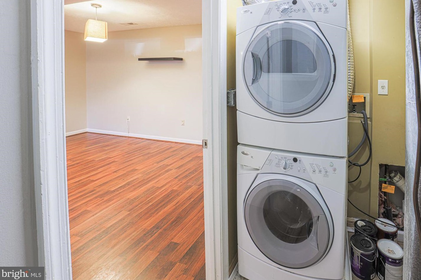 1521 Lochaber Ct, Glen Burnie MD 21061-2189 exterior