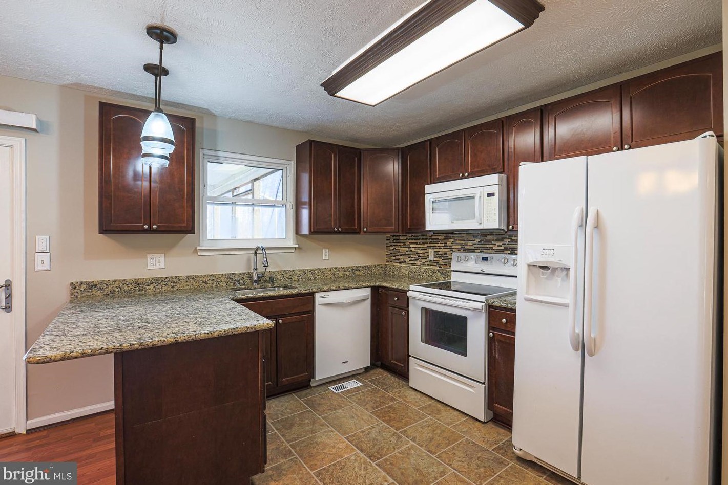 1521 Lochaber Ct, Glen Burnie MD 21061-2189 exterior