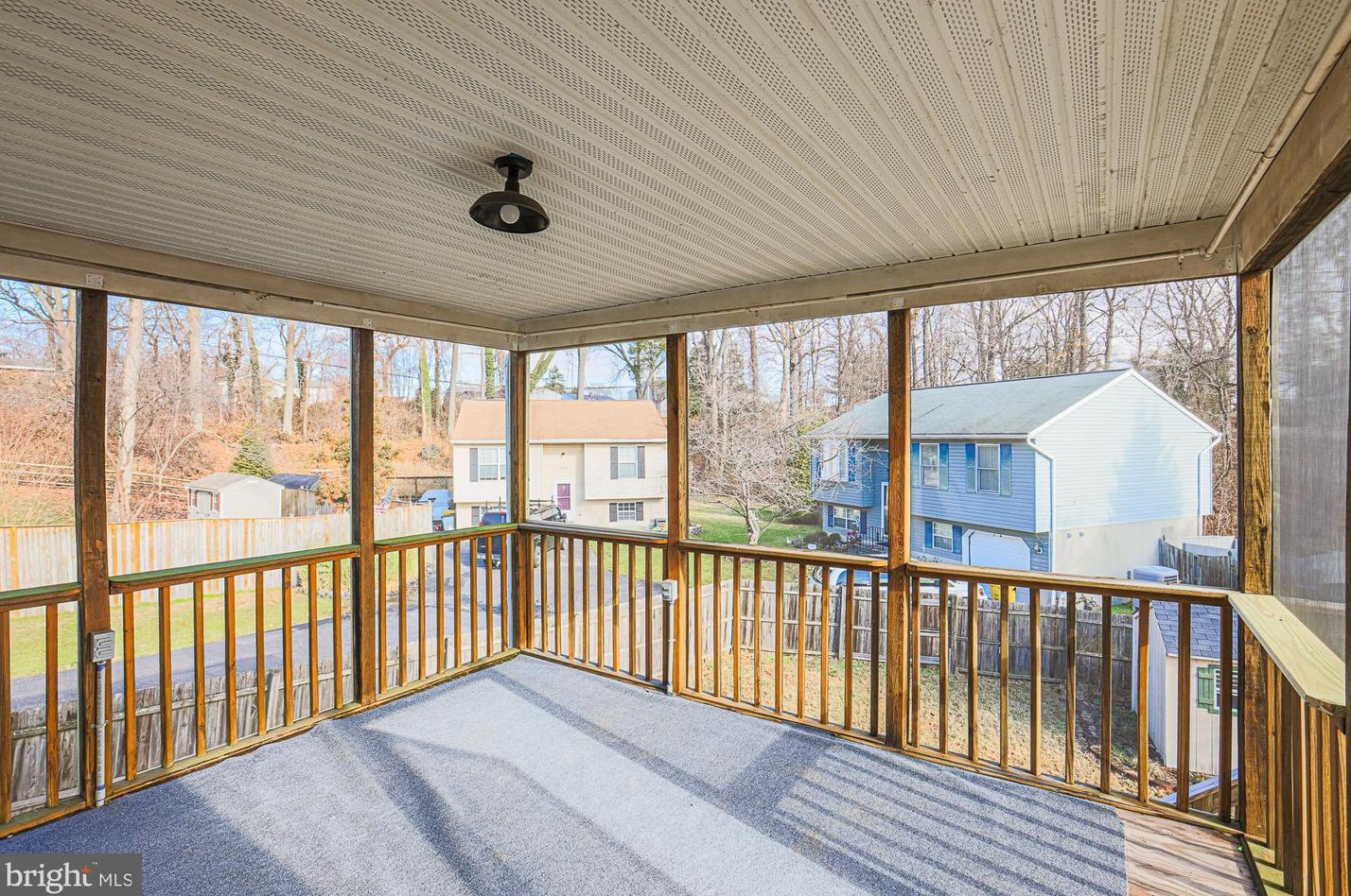 1521 Lochaber Ct, Glen Burnie MD 21061-2189 exterior