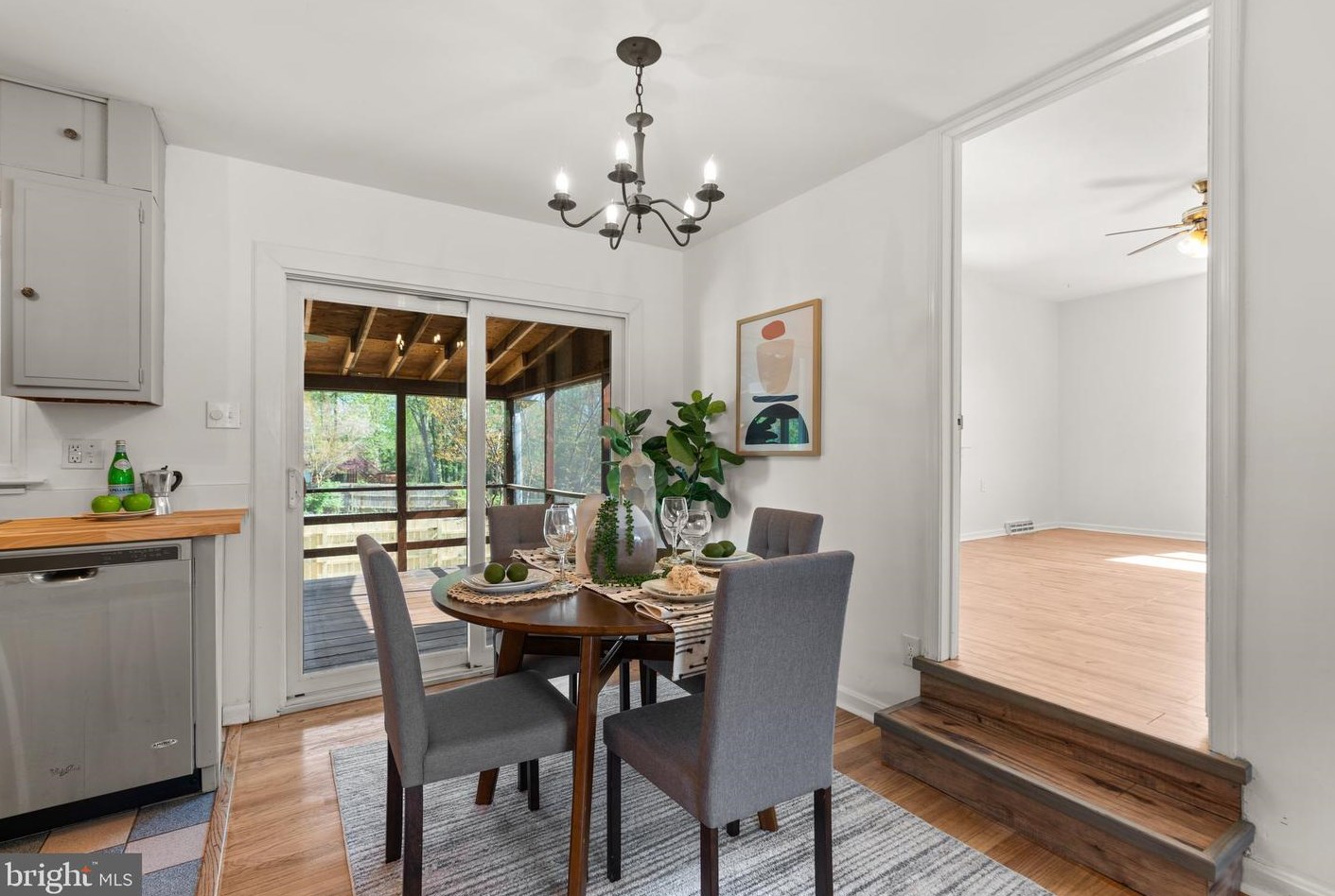 813 Hillside Ave, Edgewater MD 21037-3503 exterior