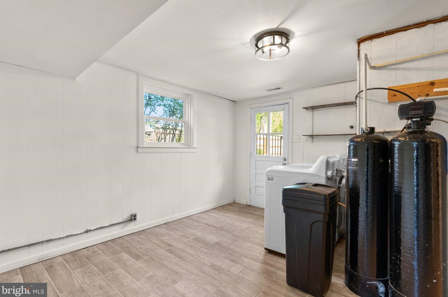 813 Hillside Ave, Edgewater MD 21037-3503 exterior