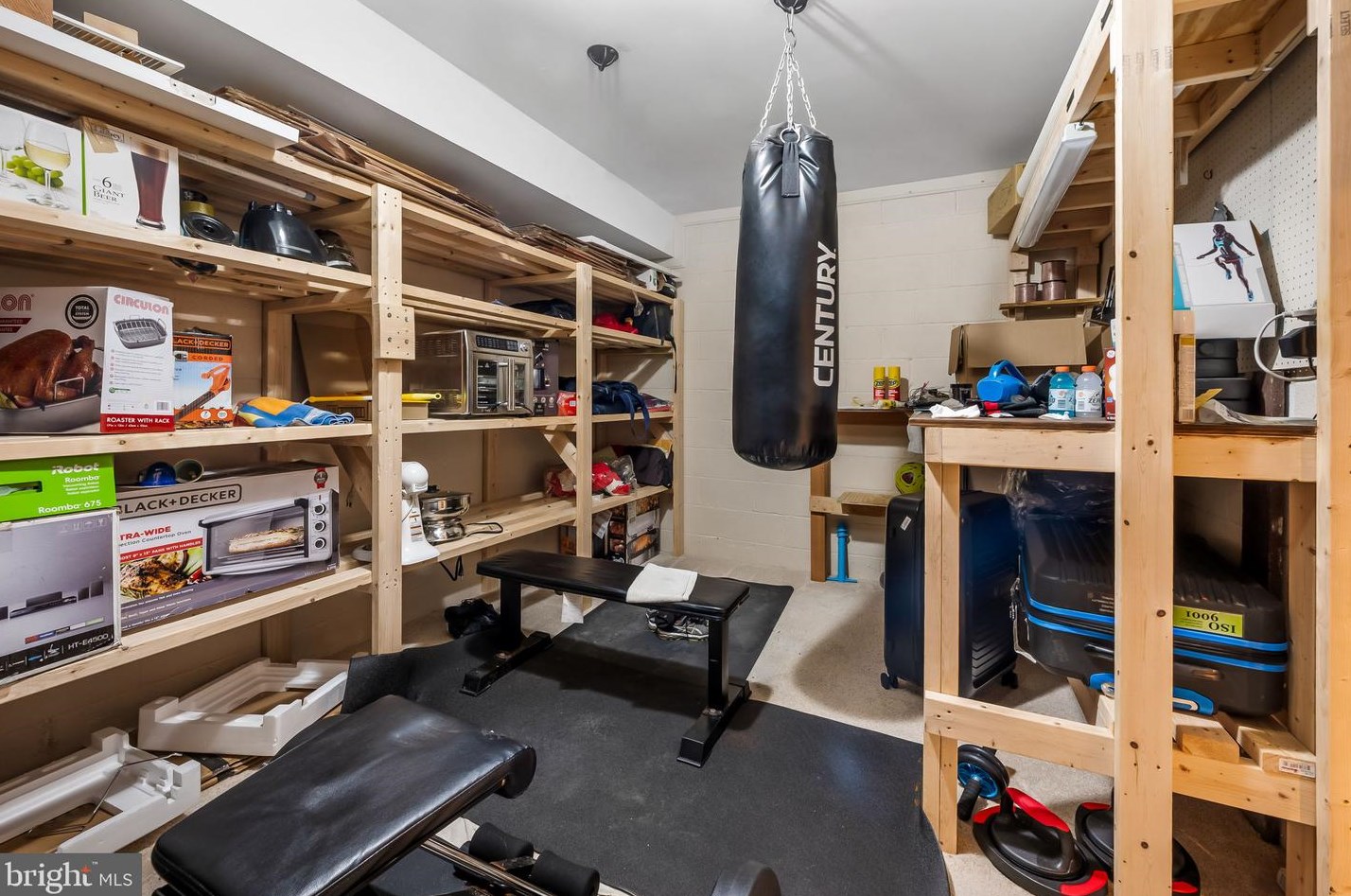 1684 Albermarle Dr, Crofton MD 21114-2015 exterior