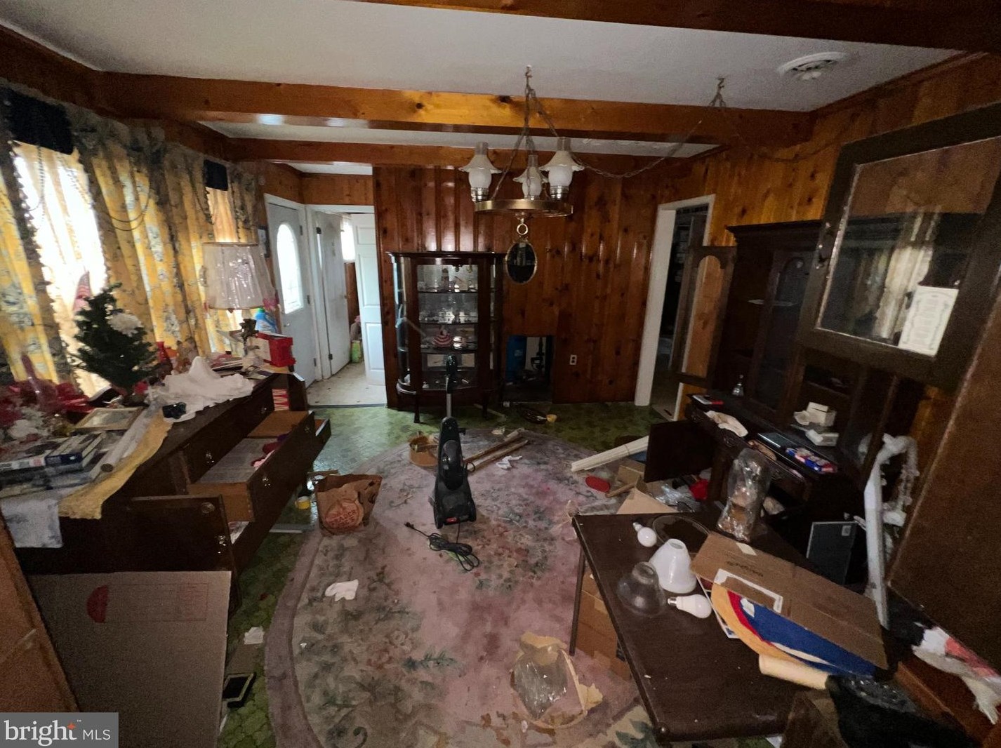 1834 Cedar Dr, Severn MD 21144-1004 exterior