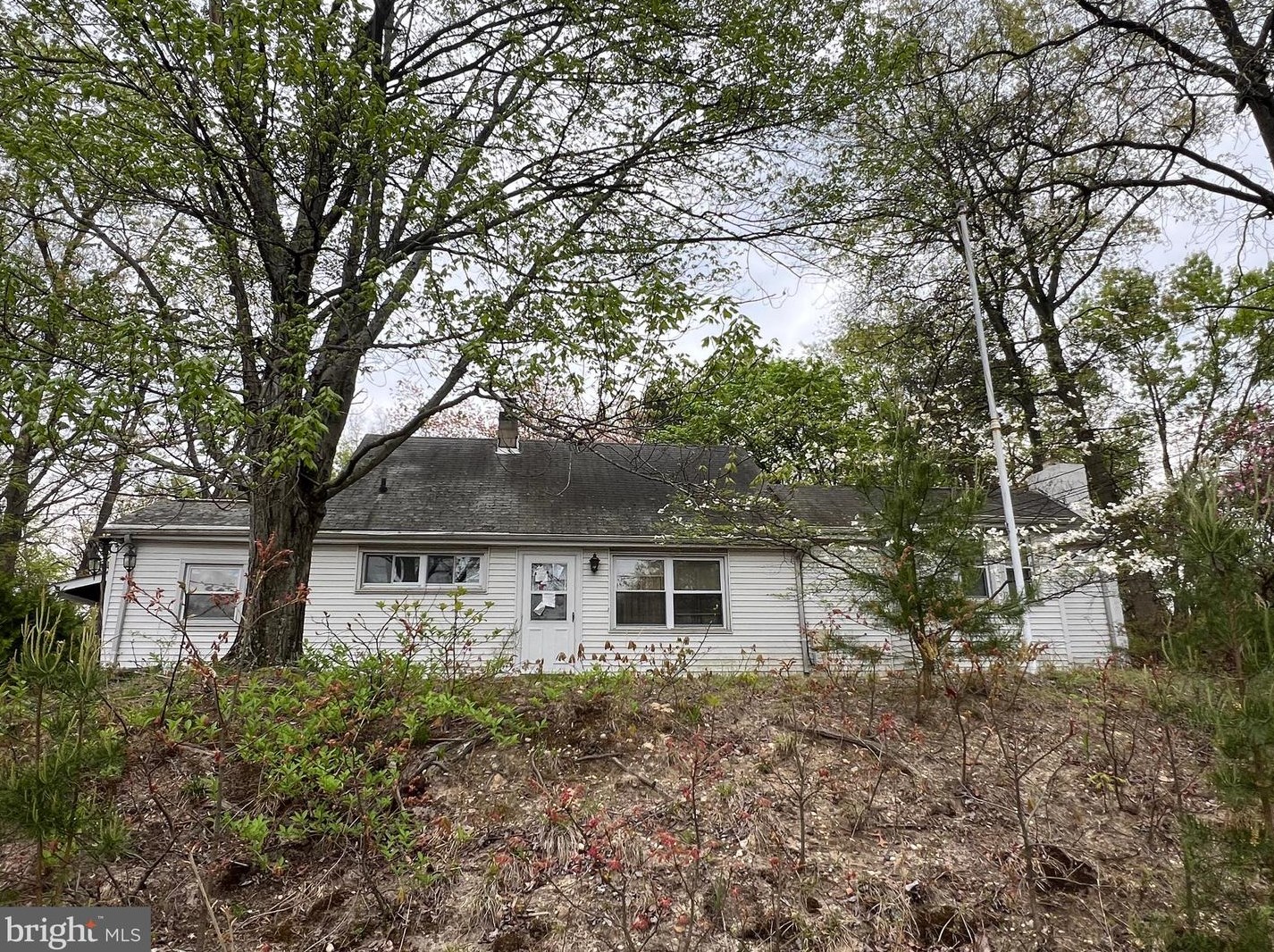 1834 Cedar Dr, Severn MD 21144-1004 exterior