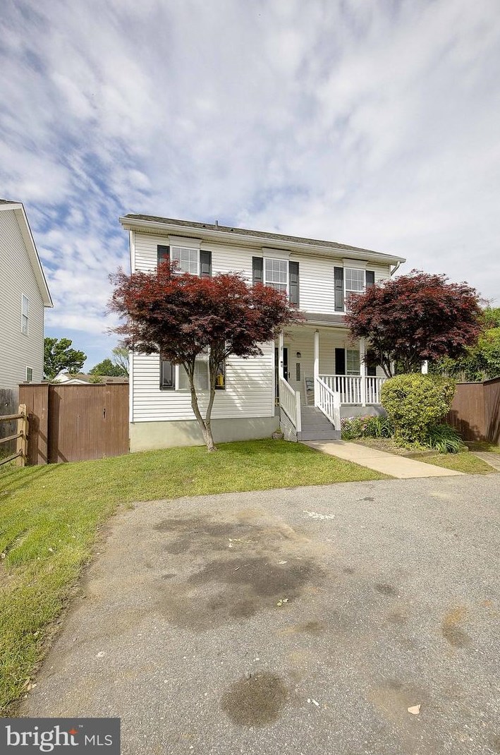 8210 Fort Smallwood Rd, Baltimore MD  21226-1918 exterior