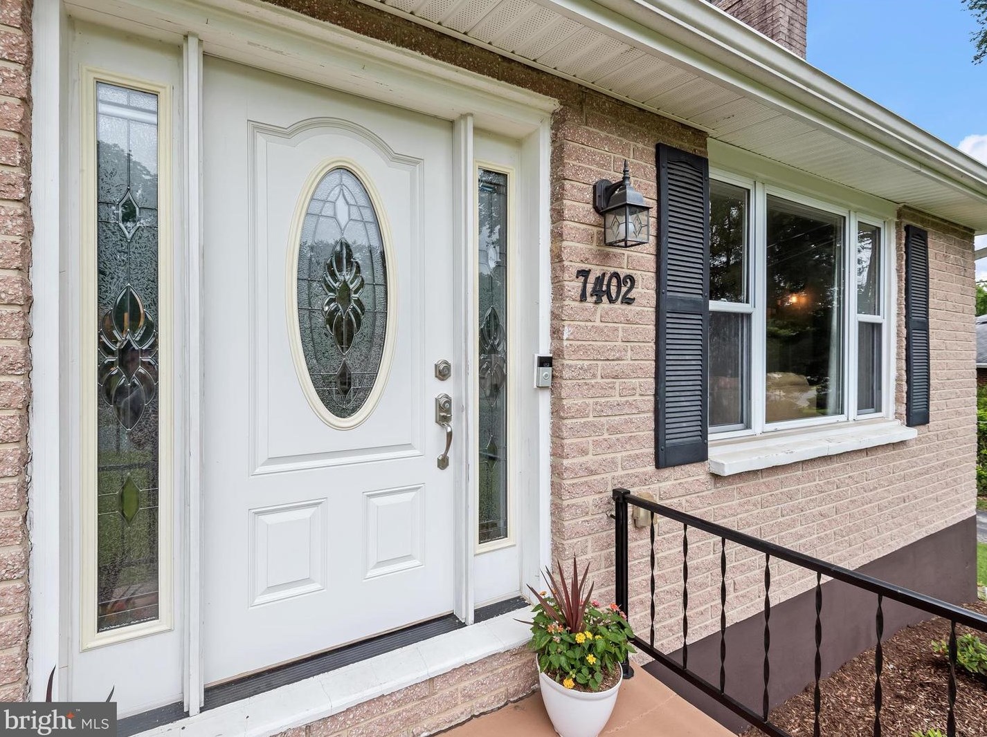 7402 Hawkins Dr, Baltimore, MD 21076-1523