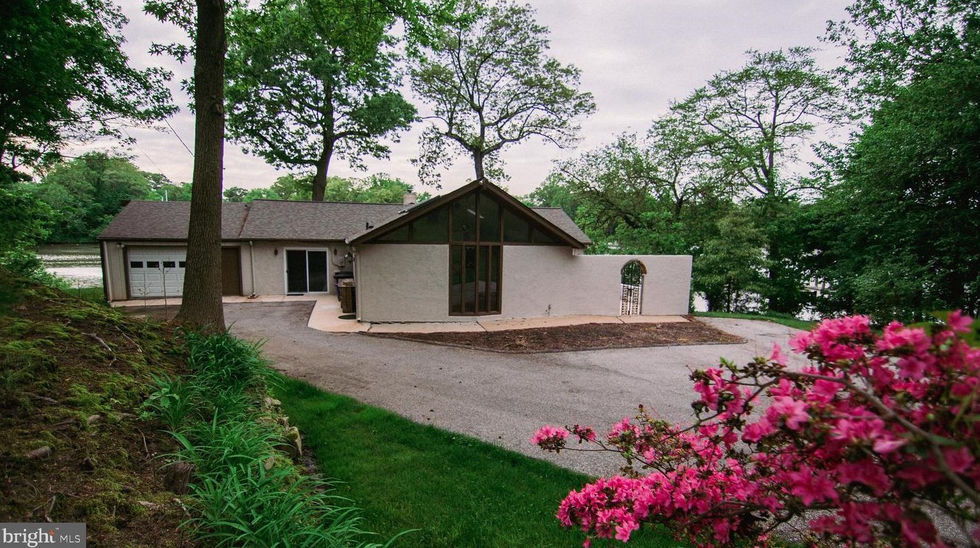 1 Forest Rd, Glen Burnie, MD 21060