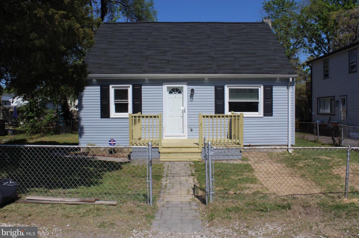 7 Cedar Dr, Glen Burnie, MD 21060