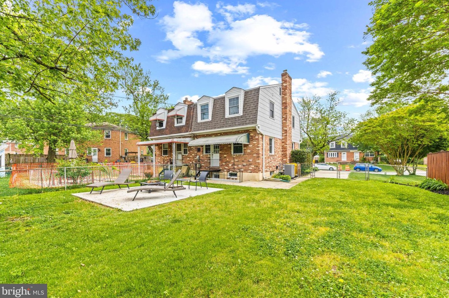 1053 Cayer Dr, Glen Burnie MD 21061-4100 exterior