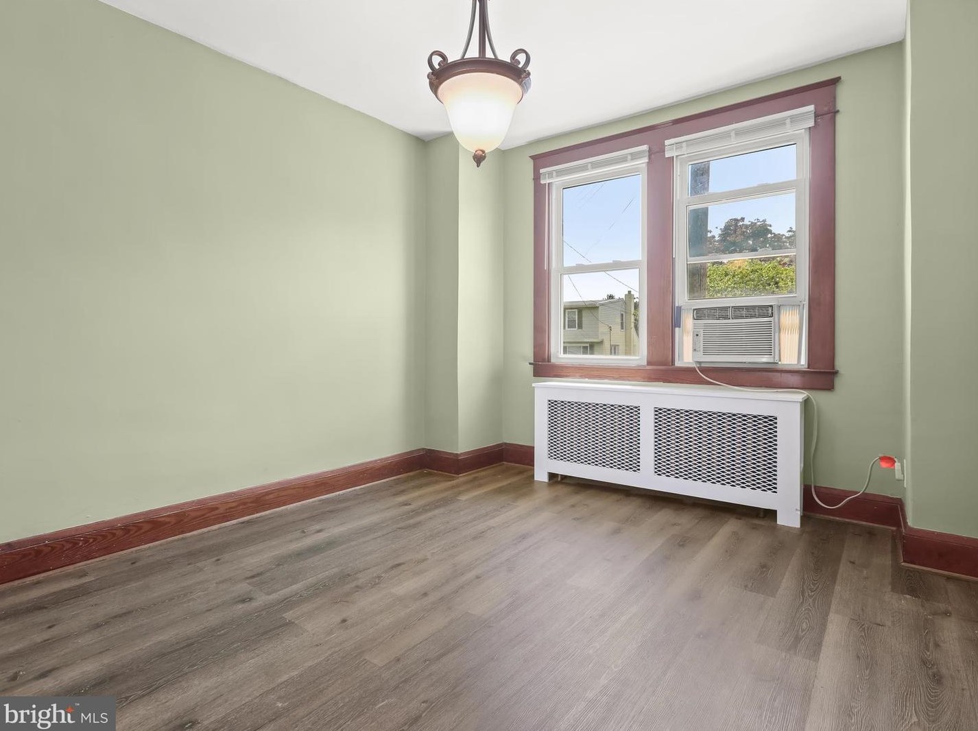 5725 Franklin St, Baltimore MD  21225-3705 exterior