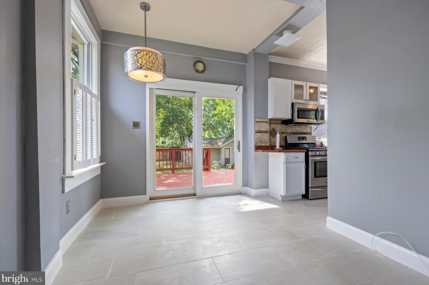 221 Audrey Ave, Baltimore MD  21225-2820 exterior