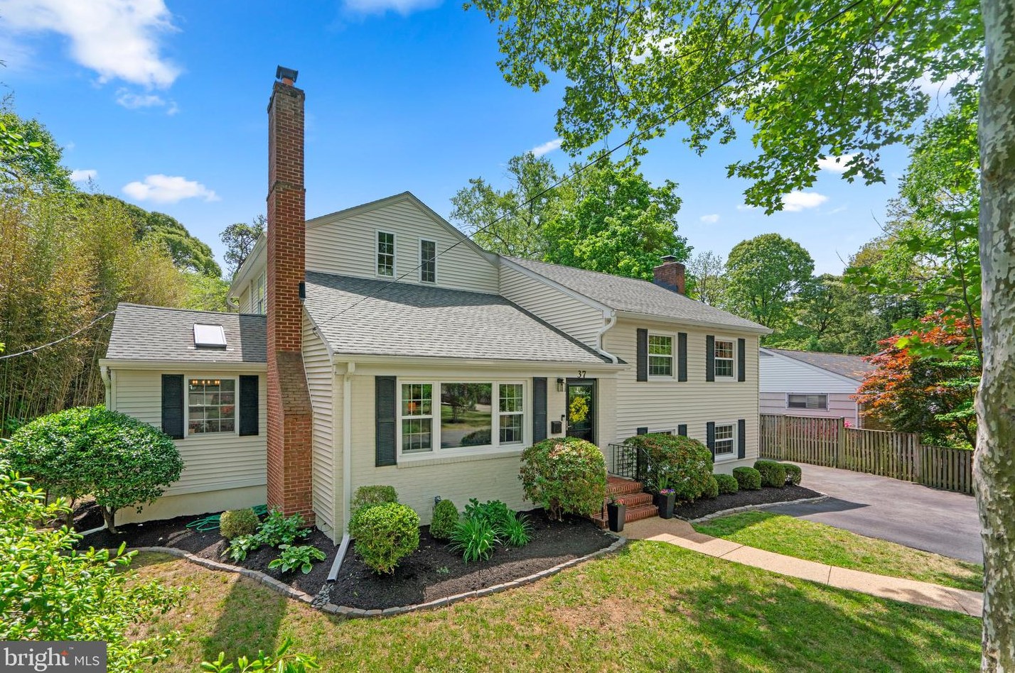 37 Hatton Dr, Severna Park, MD 21146-3711