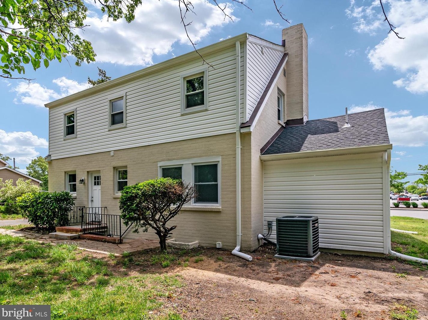 112 6 Ave, Glen Burnie MD 21060-6826 exterior