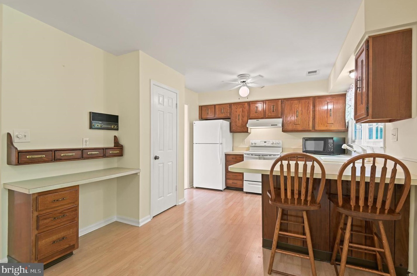 1176 Jeffrey Dr, Crofton MD 21114-1316 exterior