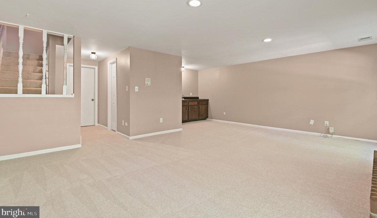 1176 Jeffrey Dr, Crofton MD 21114-1316 exterior