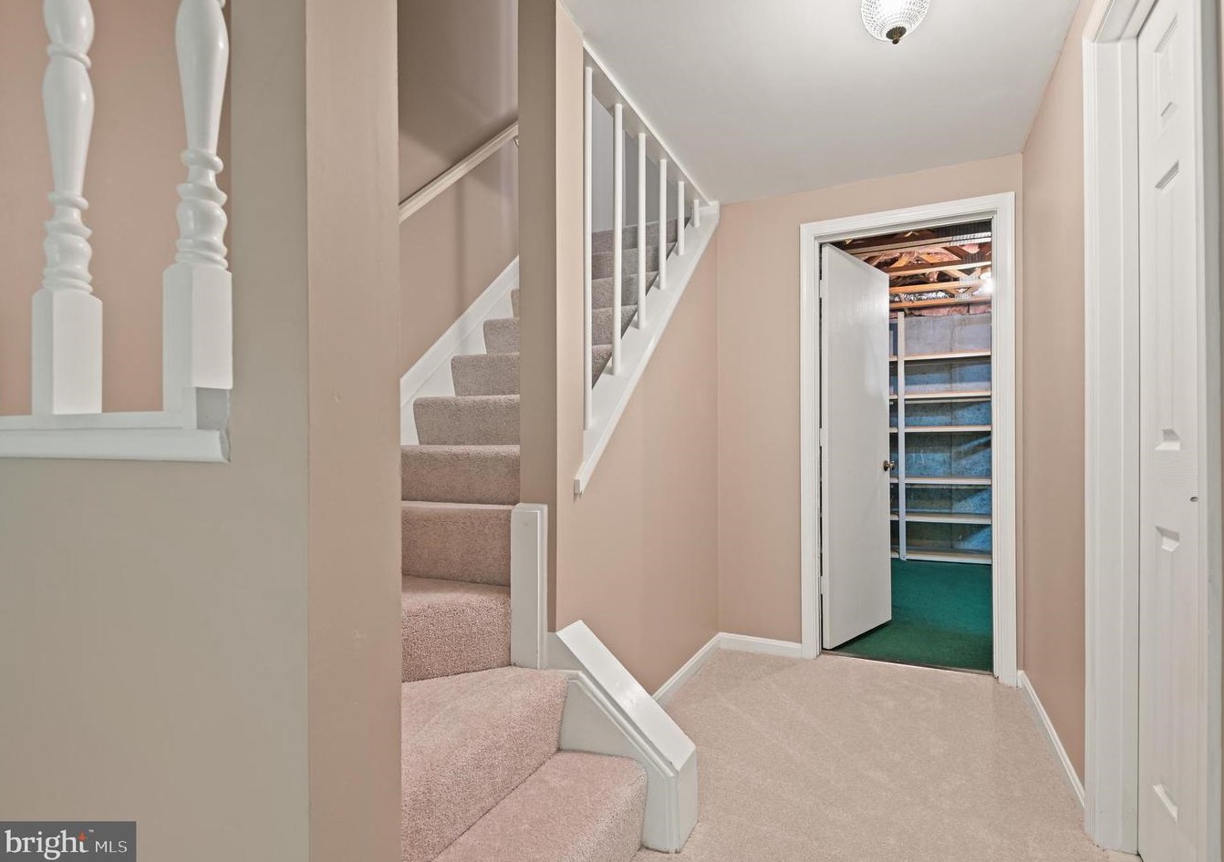 1176 Jeffrey Dr, Crofton MD 21114-1316 exterior