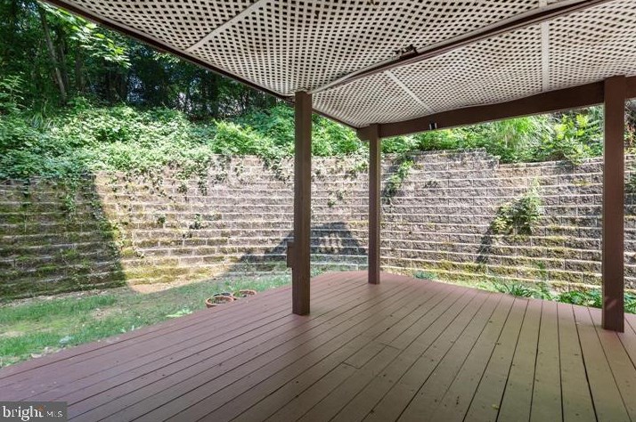 700 Rusack Ct, Arnold MD 21012-3023 exterior