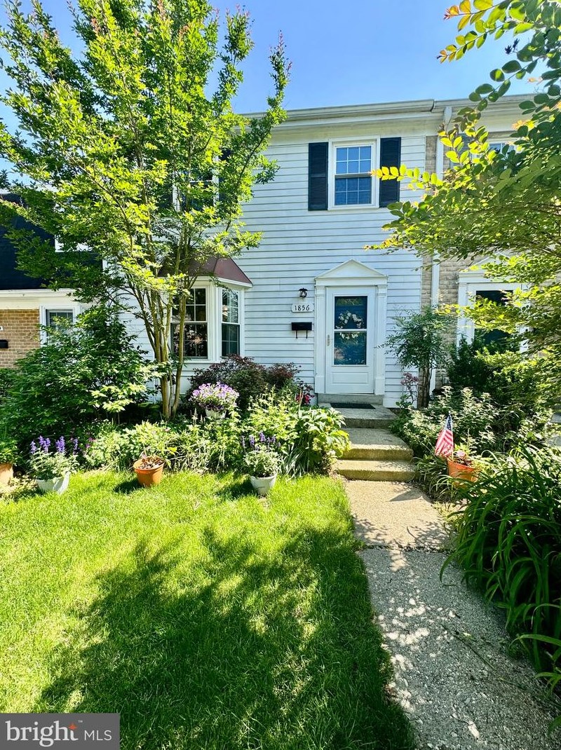 1856 Foxdale Ct, Crofton MD 21114-1944 exterior