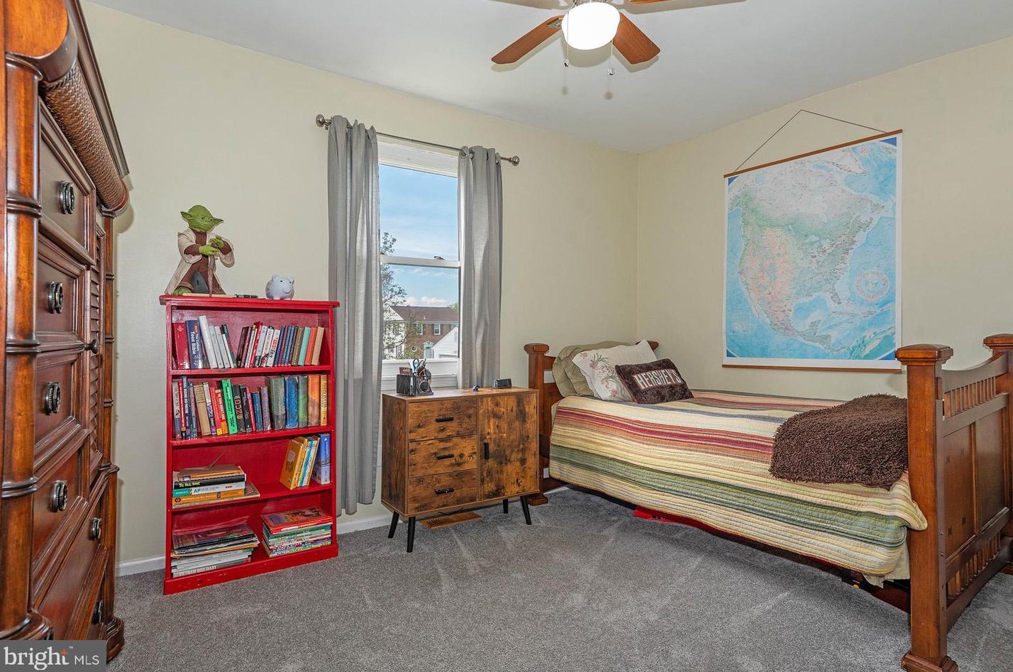 2318 Westport Ln, Crofton MD 21114-1211 exterior