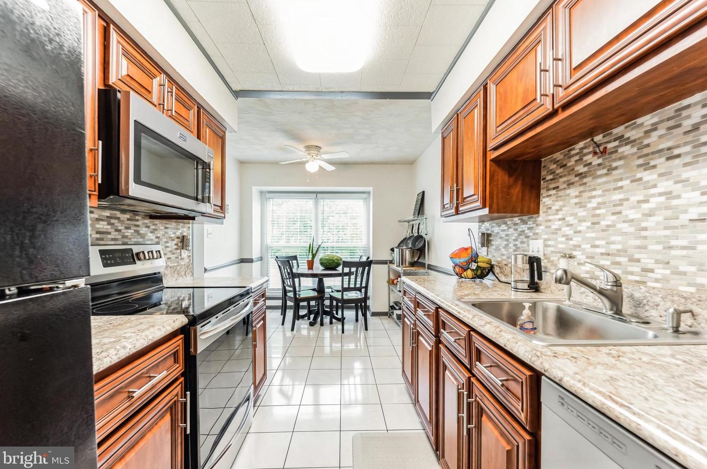 8173 Turn Loop Rd, Glen Burnie, MD 21061