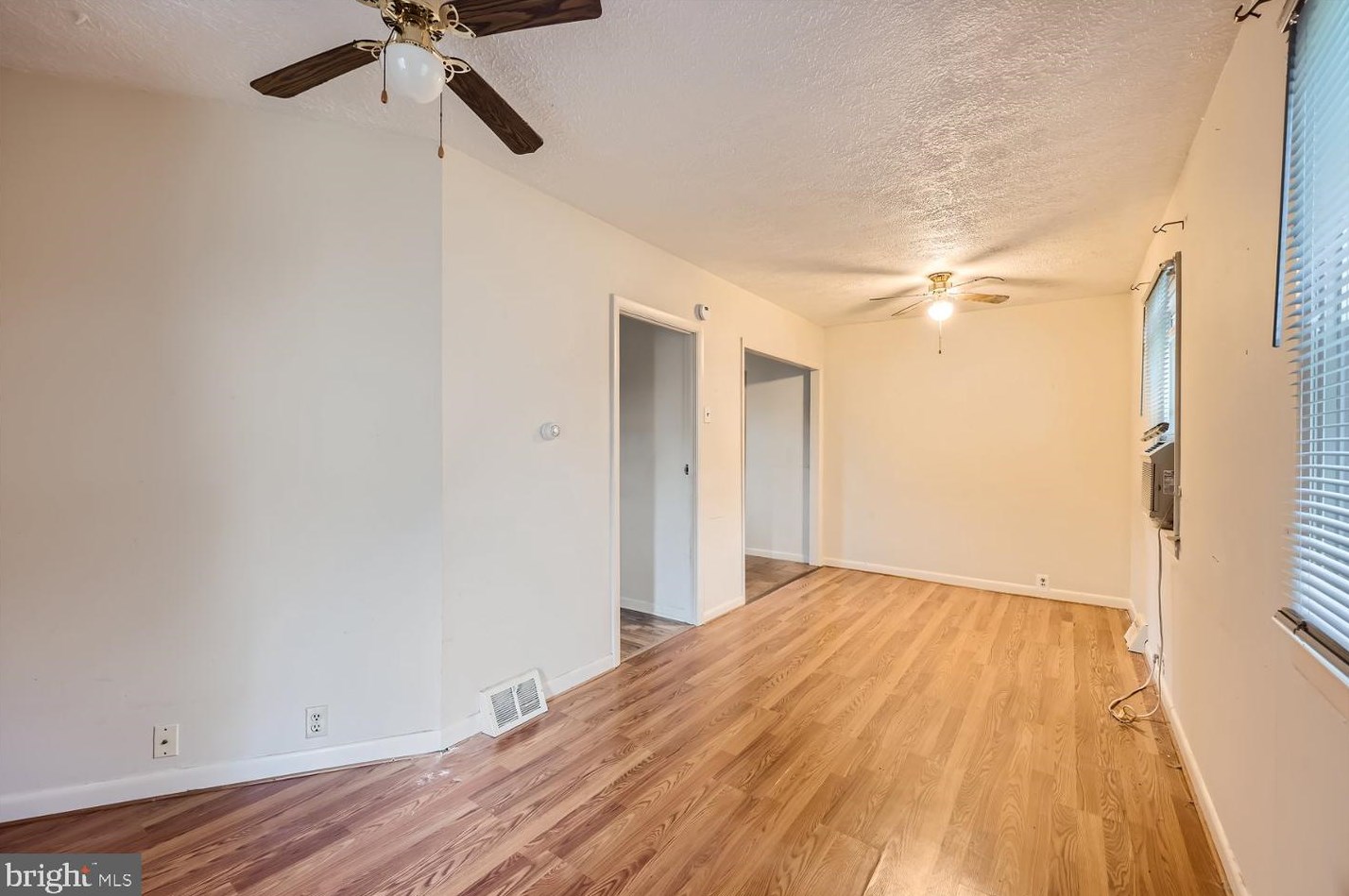 7922 End Dr, Baltimore MD 21226-2107 exterior