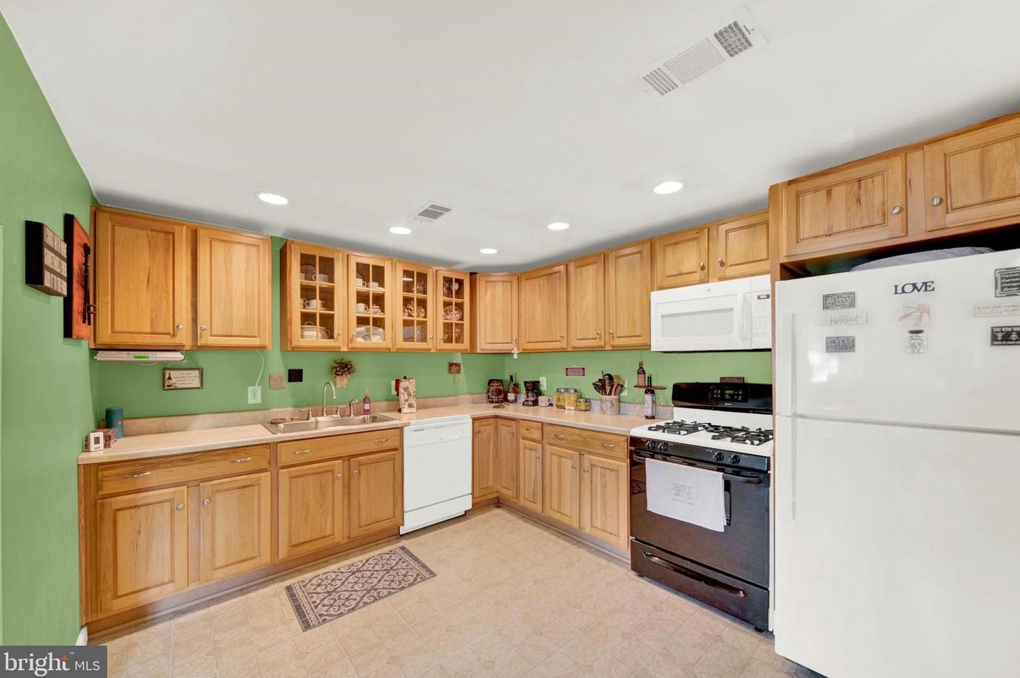 106 Dorchester Rd, Glen Burnie MD 21060-6911 exterior