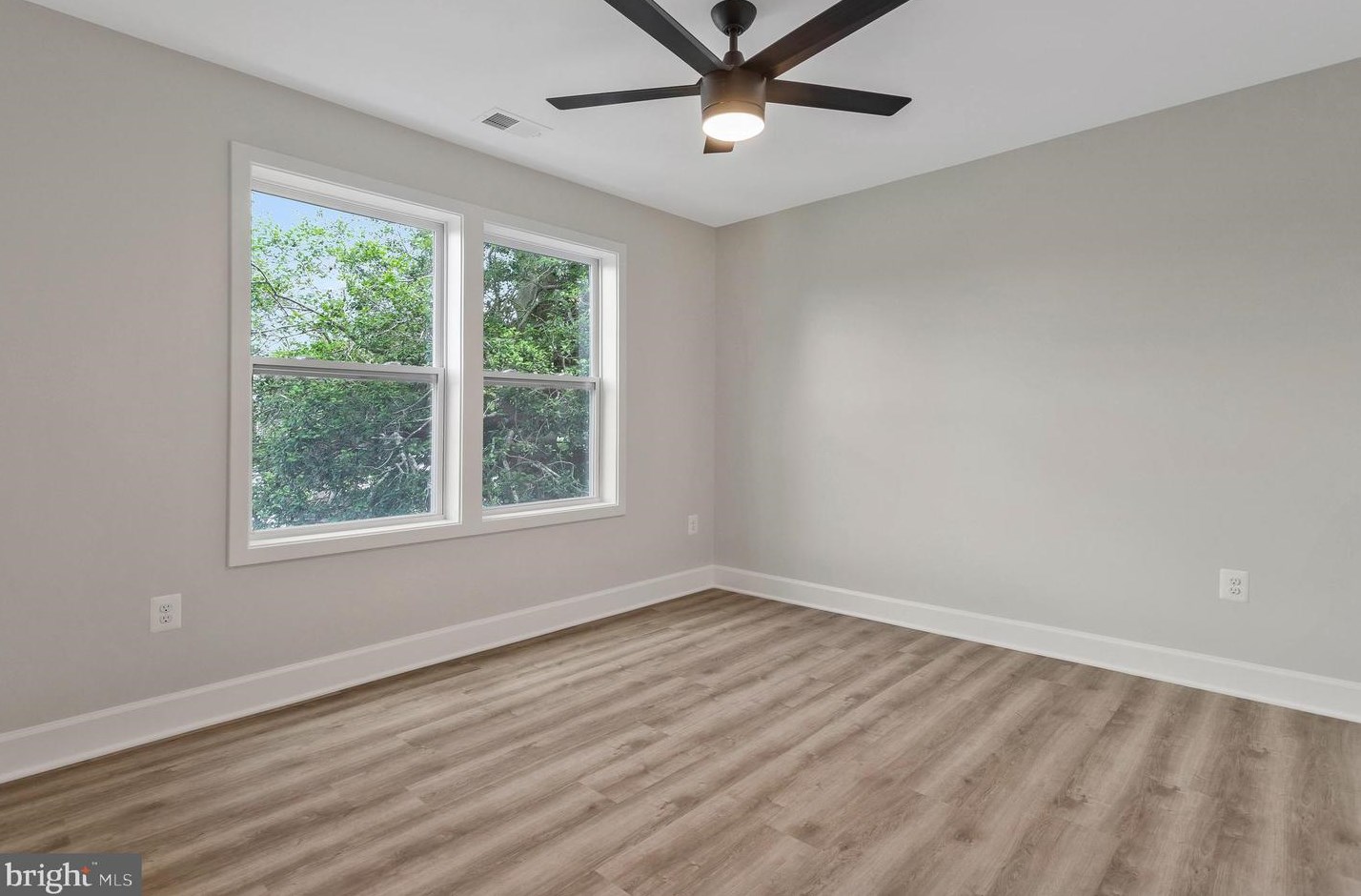 1641 Midland Rd, Edgewater MD 21037-2418 exterior