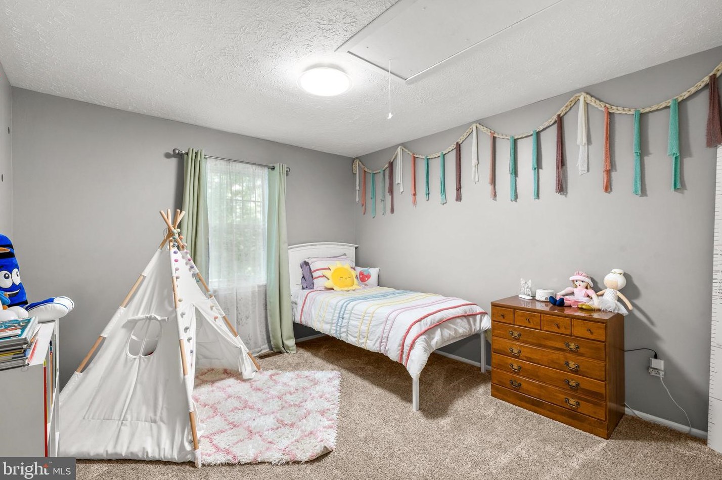 405 Birdsong Ct, Baltimore MD  exterior