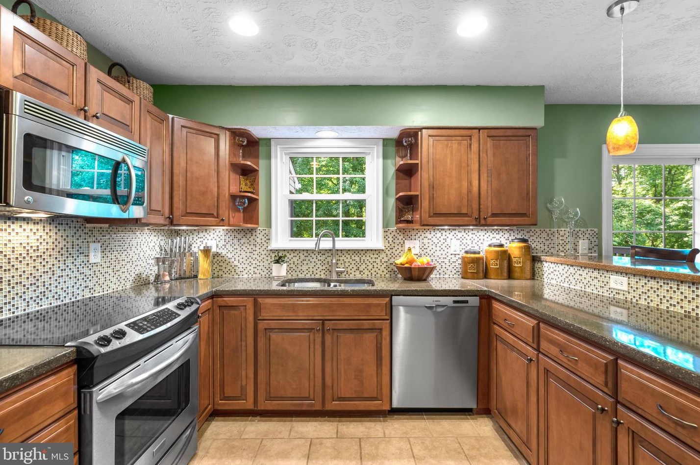 405 Birdsong Ct, Baltimore MD  exterior