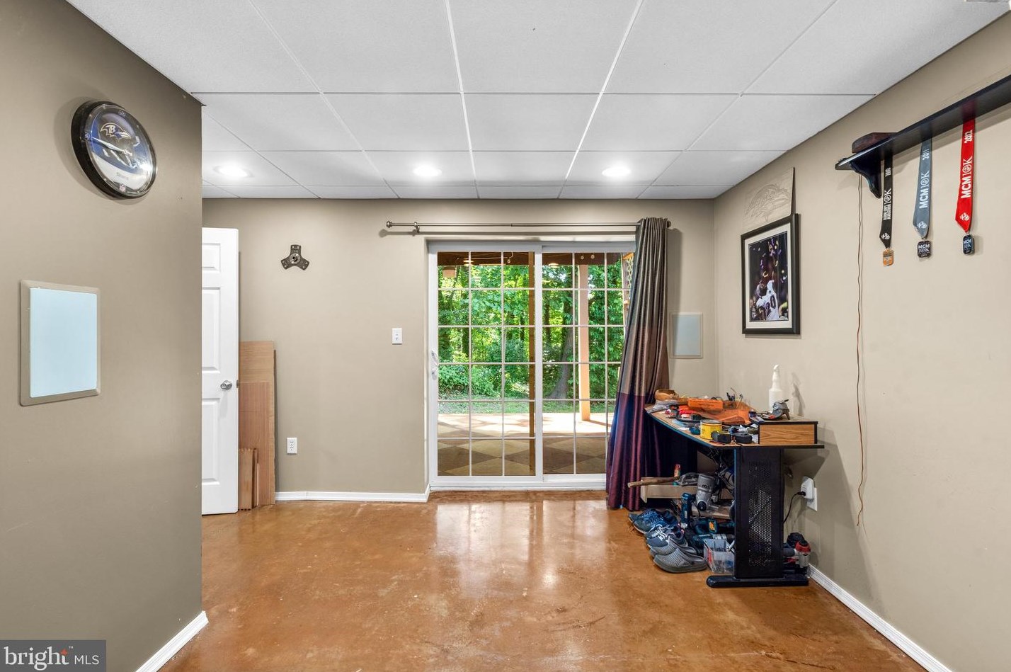 405 Birdsong Ct, Baltimore MD  exterior