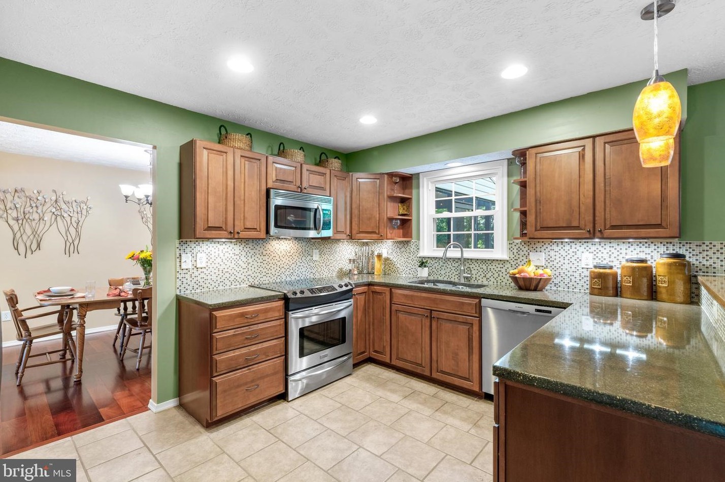 405 Birdsong Ct, Baltimore MD  exterior