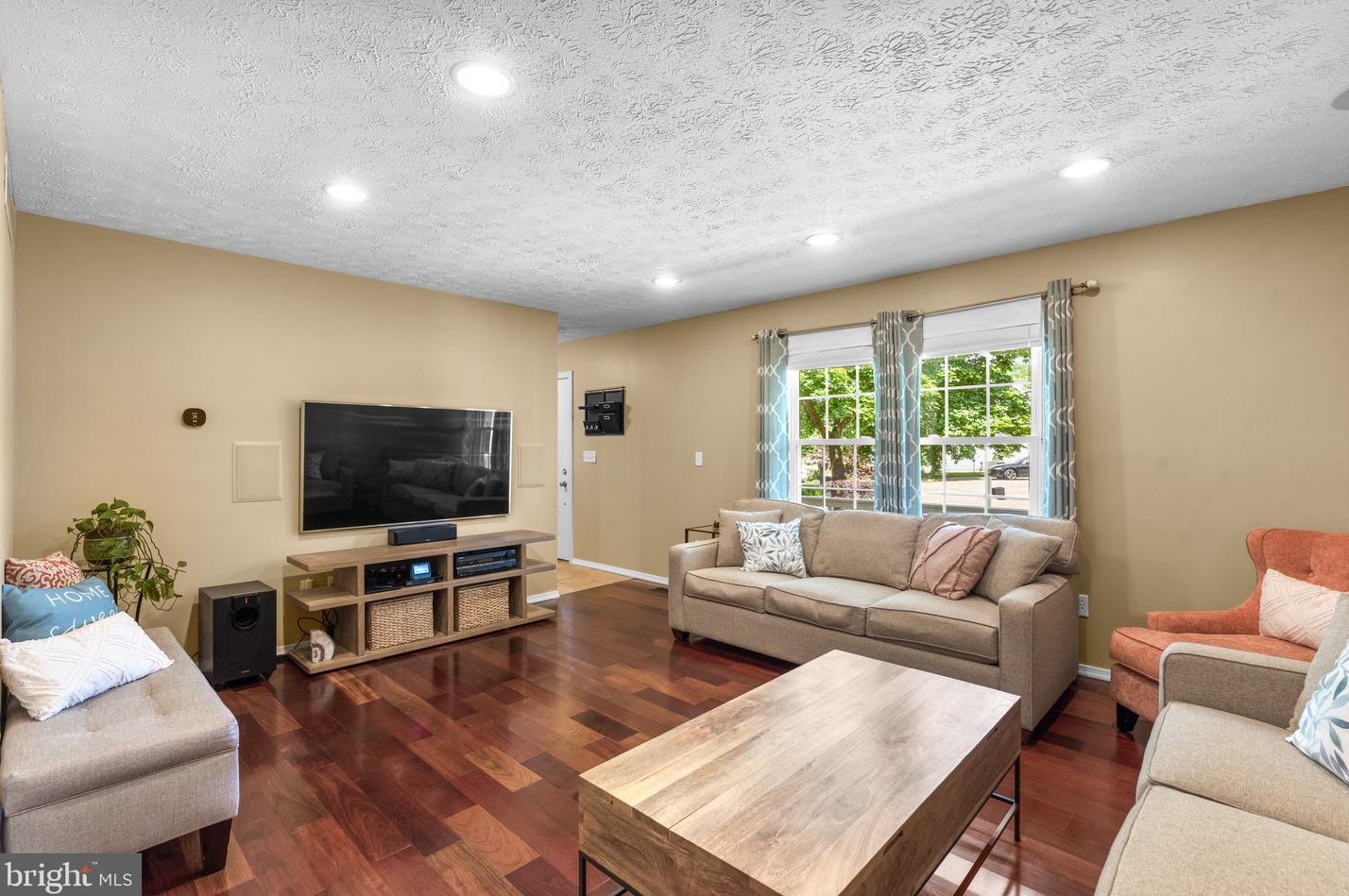 405 Birdsong Ct, Baltimore MD  exterior