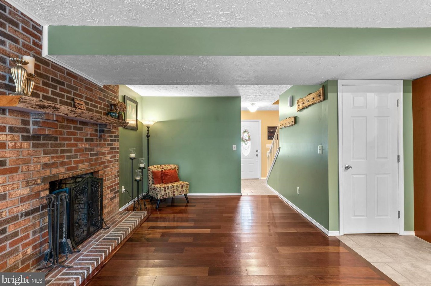 405 Birdsong Ct, Baltimore MD  exterior