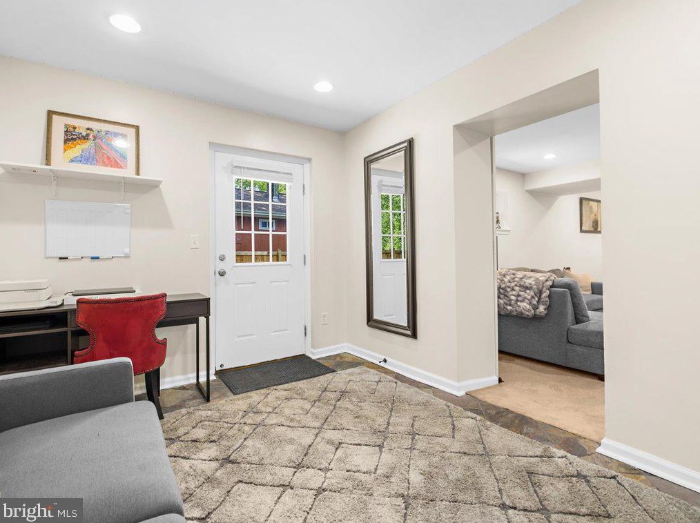 1823 Cedar Dr, Severn MD 21144-1005 exterior