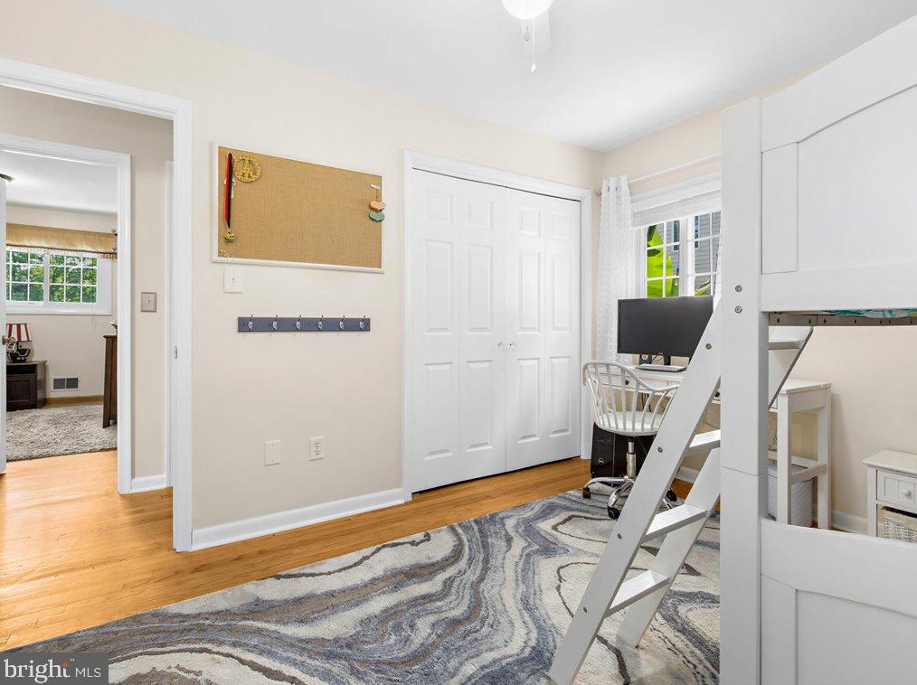 1823 Cedar Dr, Severn MD 21144-1005 exterior