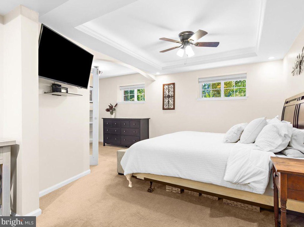 1823 Cedar Dr, Severn MD 21144-1005 exterior