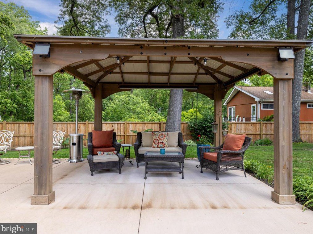 1823 Cedar Dr, Severn MD  21144-1005 exterior