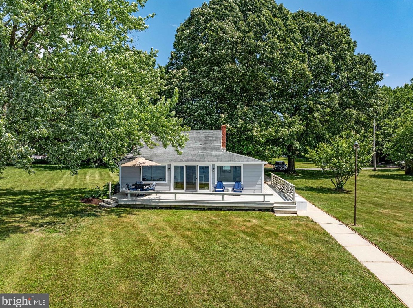 1264 River Rd, Shady Side MD  20764-9692 exterior