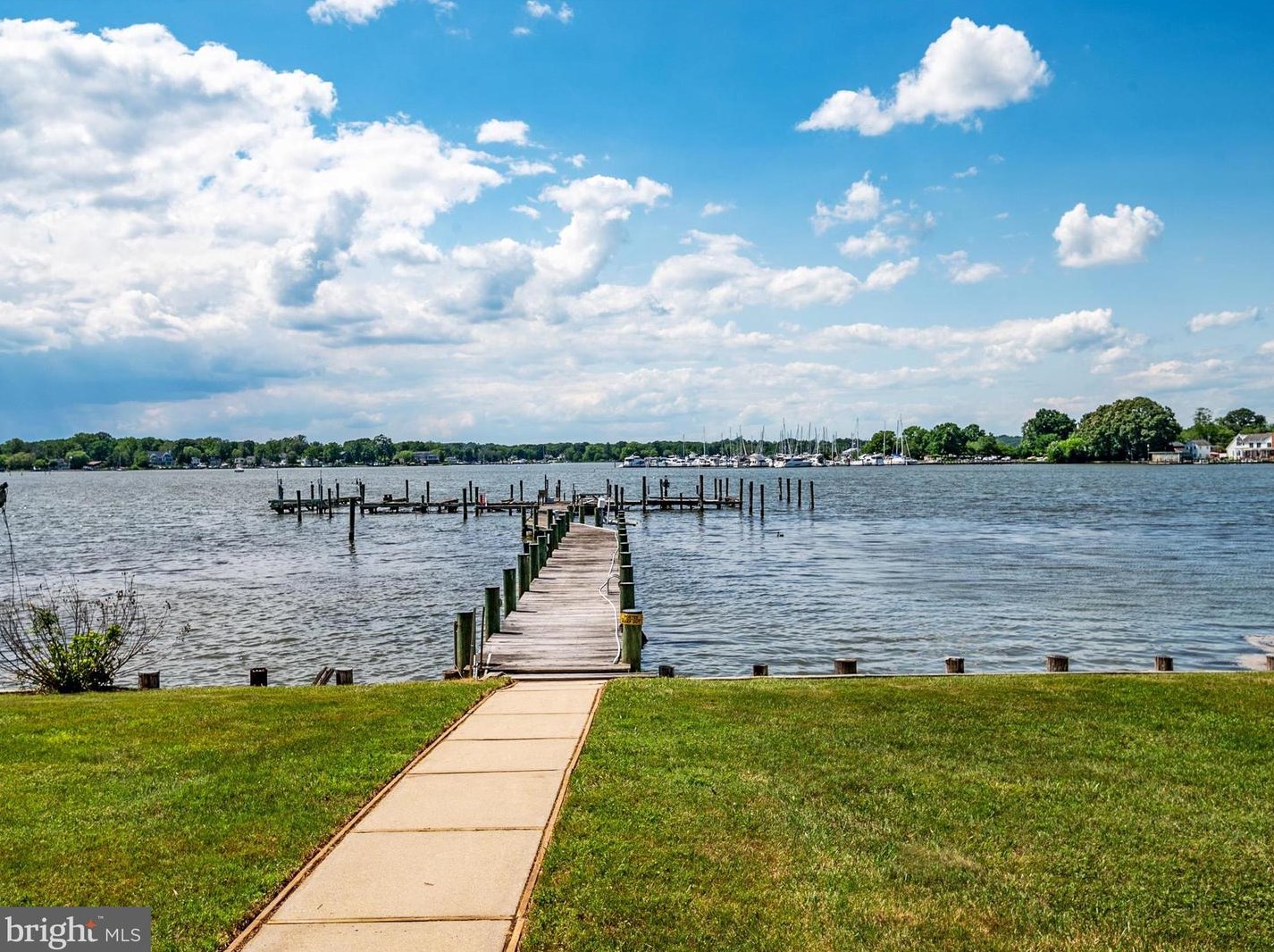 1264 River Rd, Shady Side MD  20764-9692 exterior