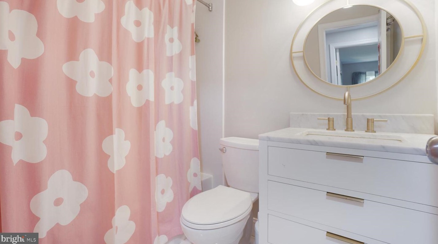 1804 Sharwood Pl, Crofton MD 21114-1950 exterior