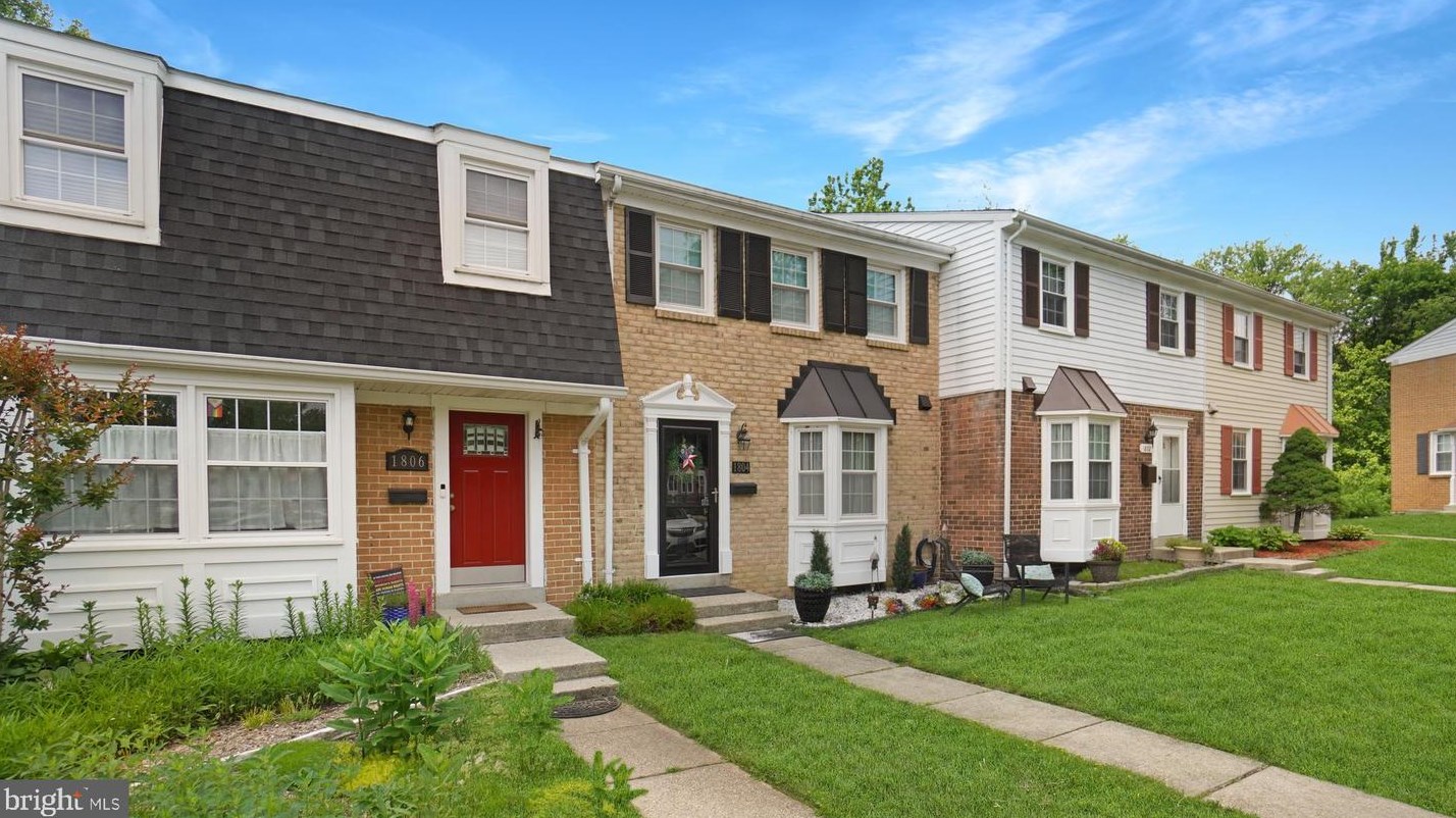 1804 Sharwood Pl, Crofton, MD 21114-1949