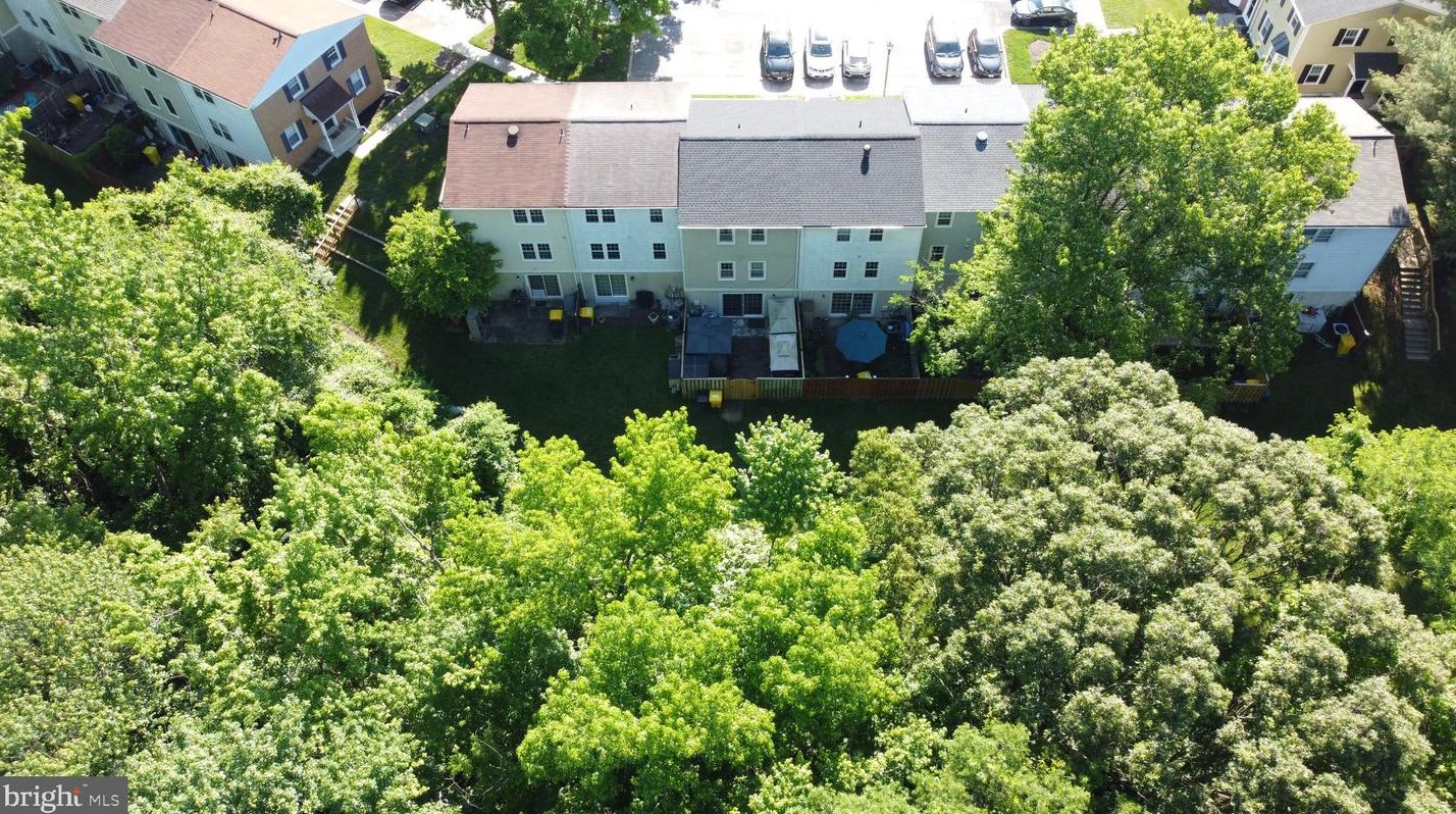 1804 Sharwood Pl, Crofton MD 21114-1950 exterior