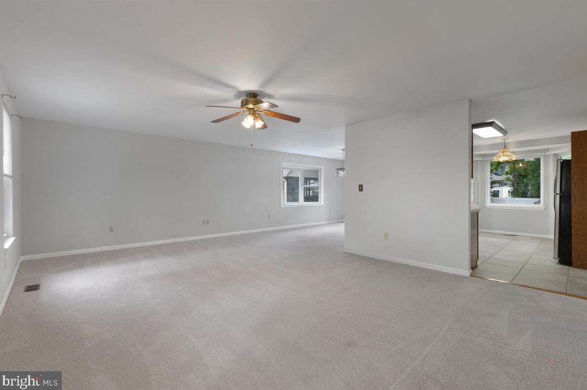 439 Birch Dr, Edgewater, MD 21037-3322