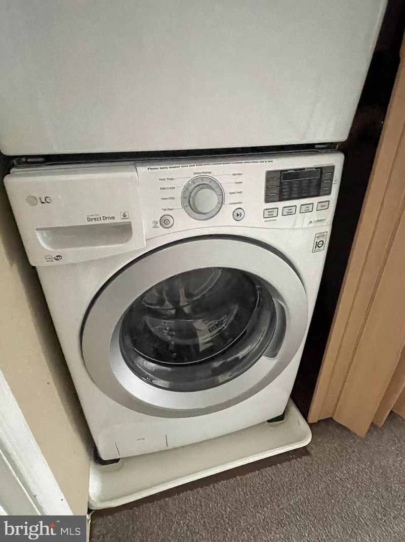 6404 Lacrosse Ln, Glen Burnie MD 21061-8831 exterior