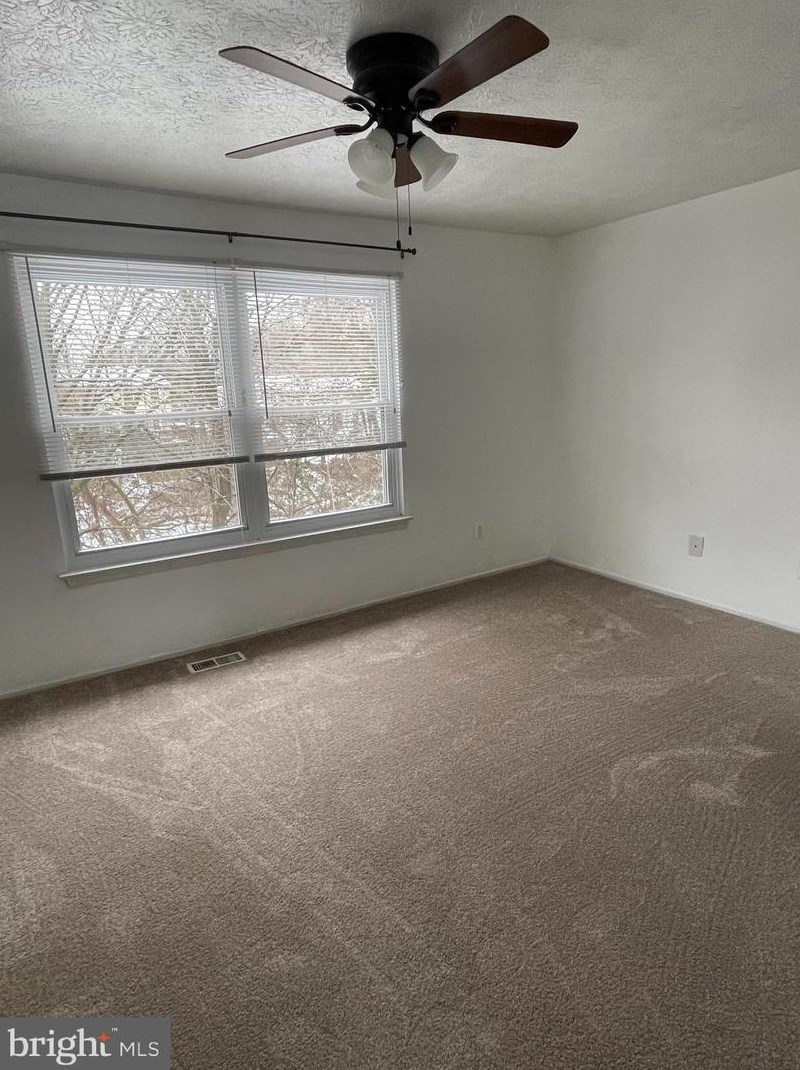 6404 Lacrosse Ln, Glen Burnie MD 21061-8831 exterior