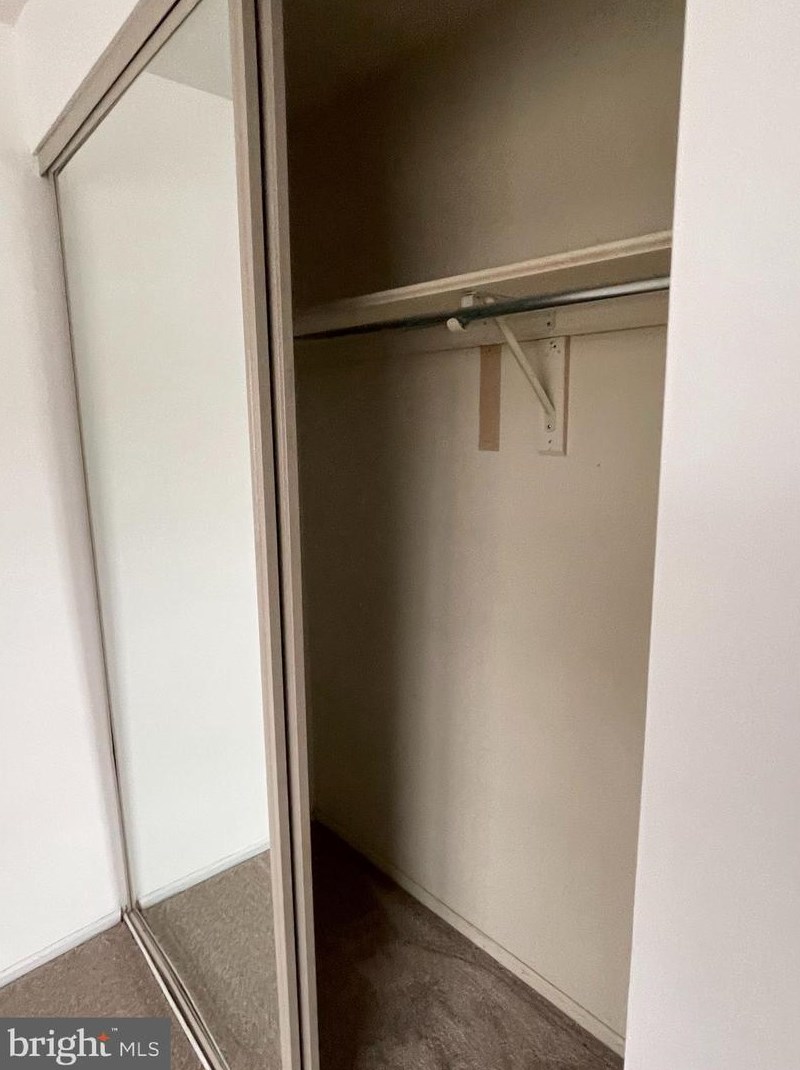 6404 Lacrosse Ln, Glen Burnie MD 21061-8831 exterior