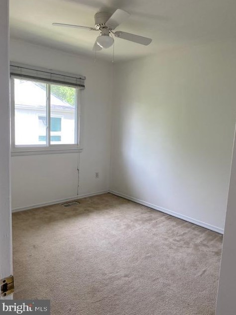 1936 Cambridge Dr, Crofton MD 21114-1935 exterior